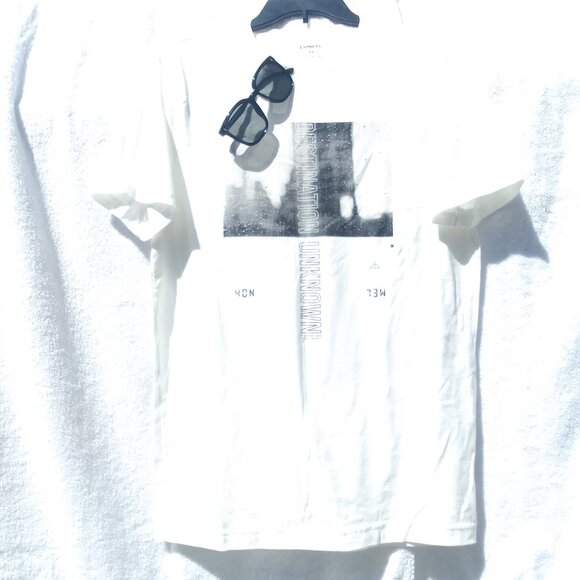 Bundle sharp sunglass&Express special-design T-shirt brand new w tag - Picture 1 of 8